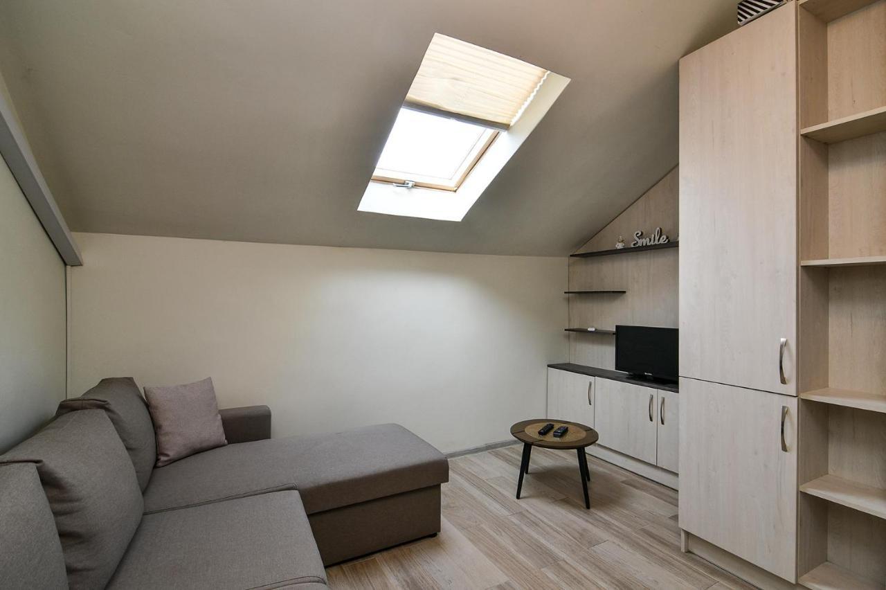 Small Studio On Budget In The Heart Of City Varna Eksteriør bilde