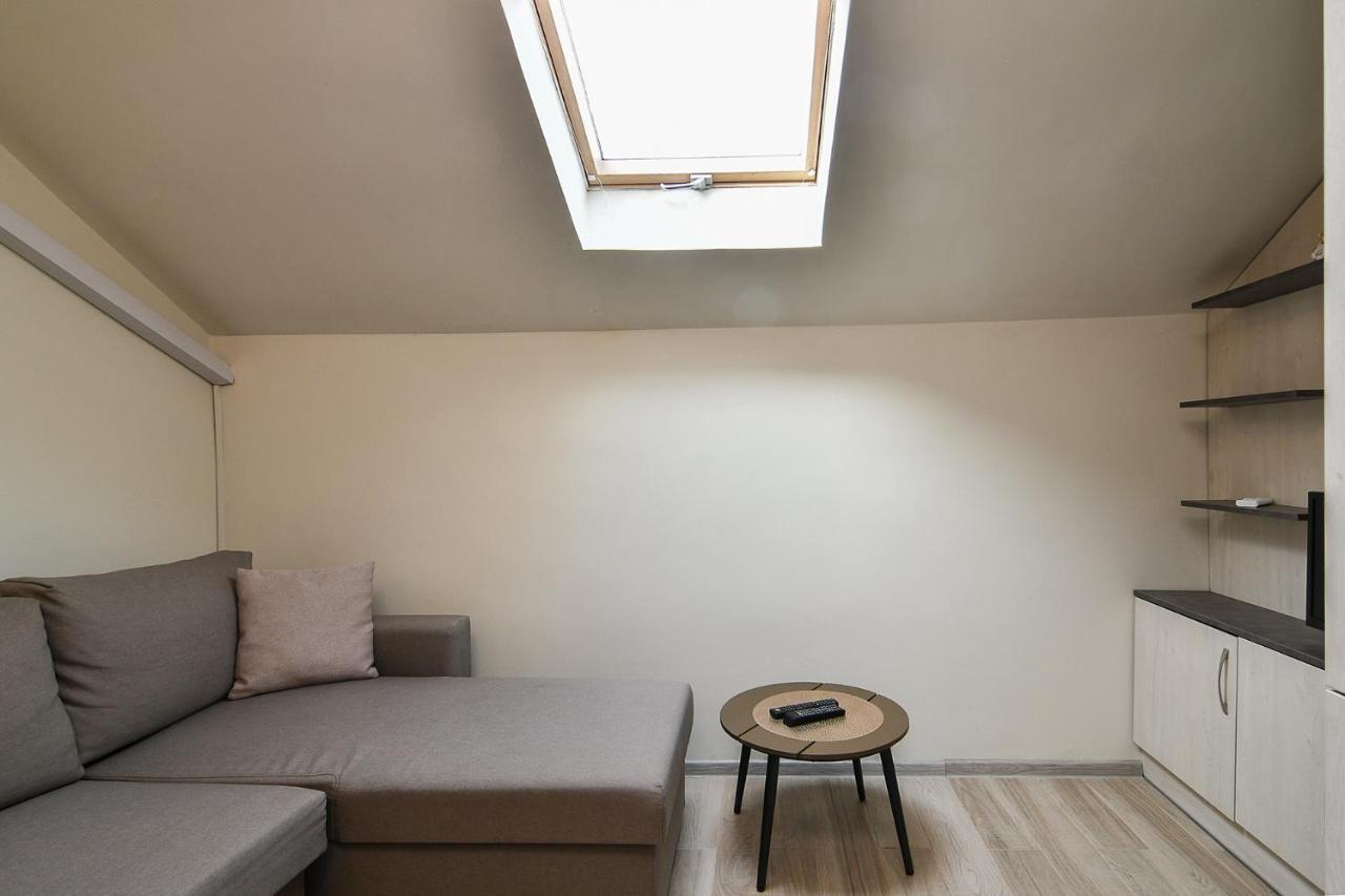 Small Studio On Budget In The Heart Of City Varna Eksteriør bilde
