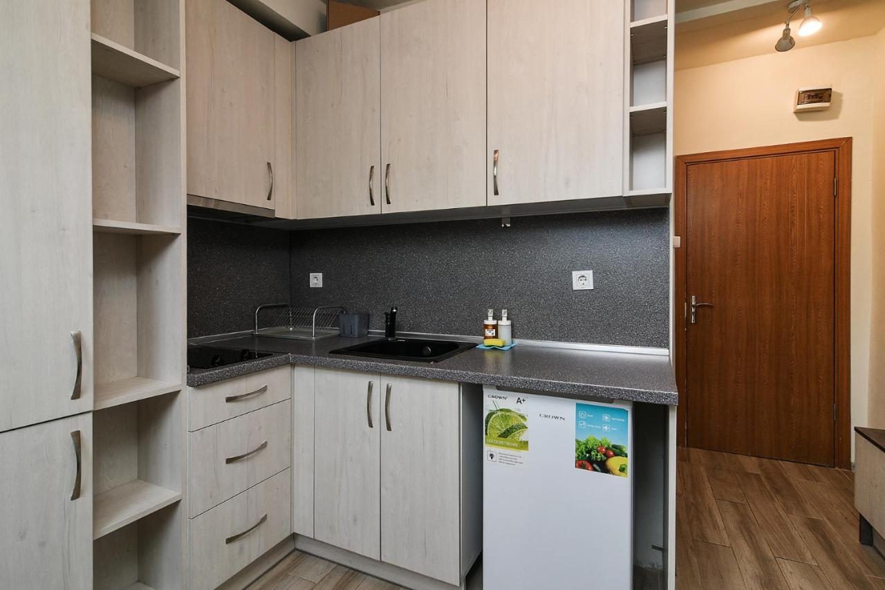Small Studio On Budget In The Heart Of City Varna Eksteriør bilde